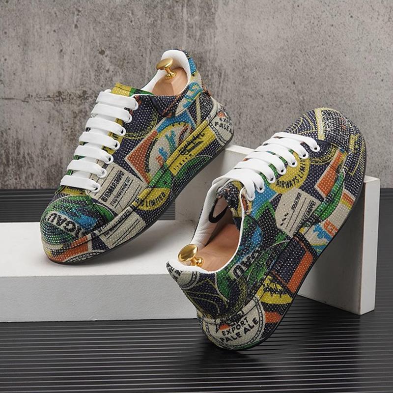 Mode Luxus Strass Sneaker Herren Plateau Freizeitschuhe Runde Zehenpartie Schnürschuhe Wanderschuhe Herren Einfarbig Kristall Designer Sneaker