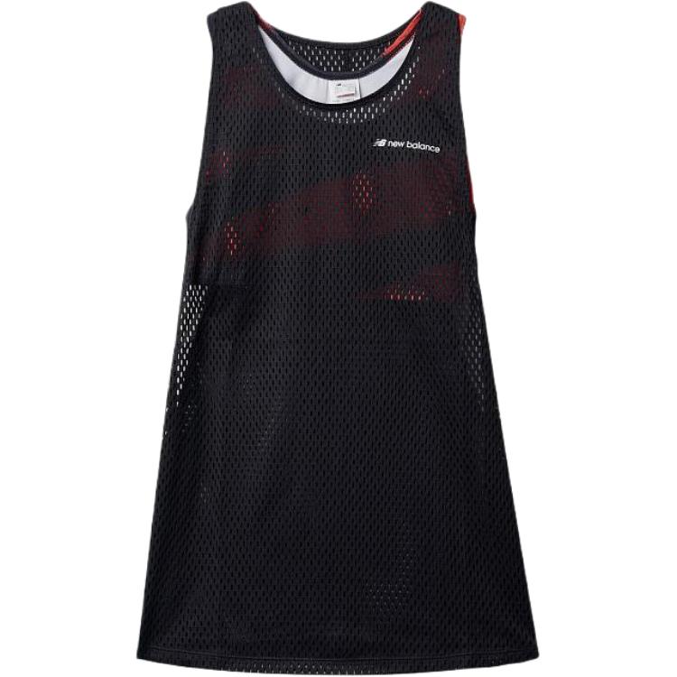 Женская черная футболка New Balance WT01546-BK S