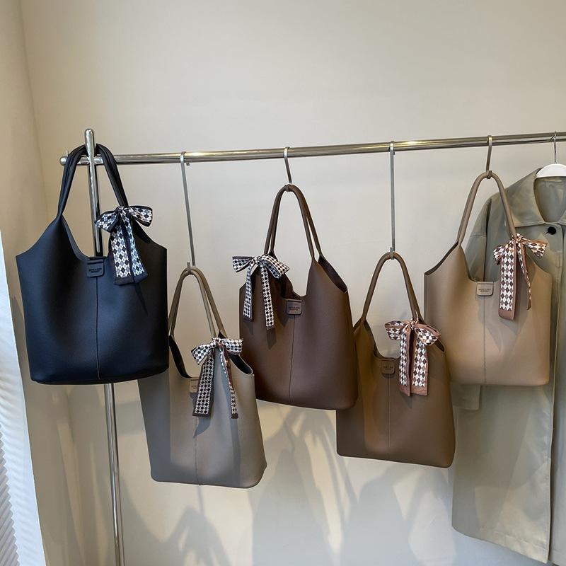 Geantă de umăr retro stil străin, capacitate mare, modă pentru femei, geantă de sub braț, versatilă, pentru navetă, portabilă, tip bucket