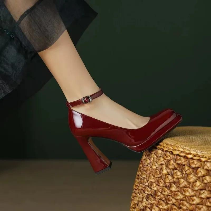 Sexy women's high heels, ankle buckles, model catwalk, thick-soled high heels, women's black square heels, party shoes 35-40