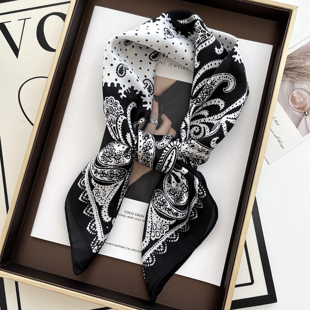 New Literary Fashionable Bandana Imitation Silk 70*70Cm Temperament Square Scarves Women SpringSummer Soft Satin Scarf
