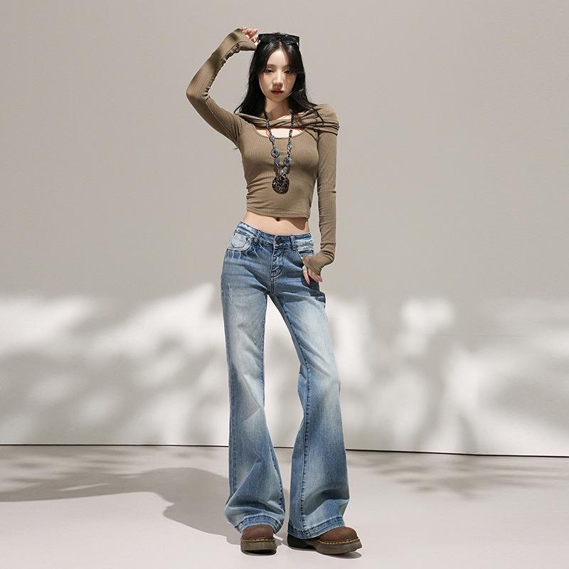 Women's 2025 American-Style Low-Waisted Blue Gradient Micro-Flare Jeans - Slim Fit, Autumn Collection