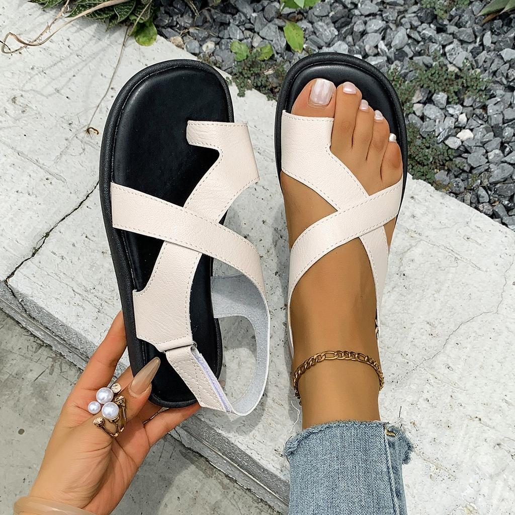 Fashion 2025 New Leather Ladies Flat Sandals Fashion Comfortable Outside Walking Women Sandals Summer Roman Casual Soft Sandals Shoes