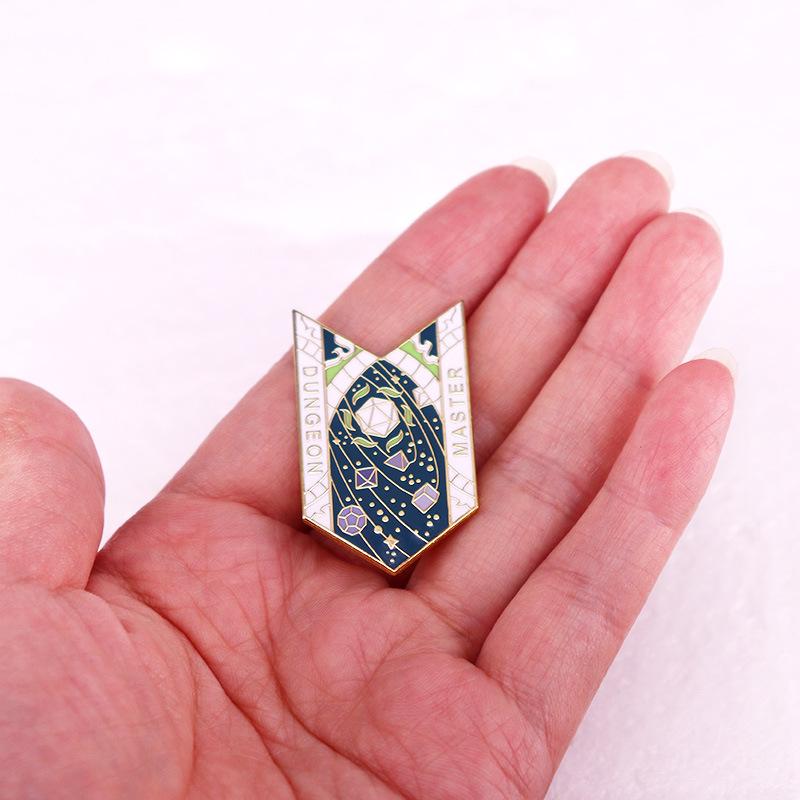Dungeons & Dragons Brooch Badge Accessory