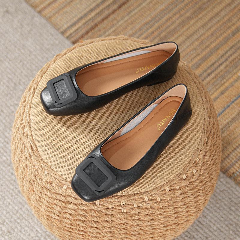 Women's Genuine Leather Slip-On Flats: Versatile, Low-Cut, Square Toe, Soft Sole, Plus Size 41-43, 2025 Collection.