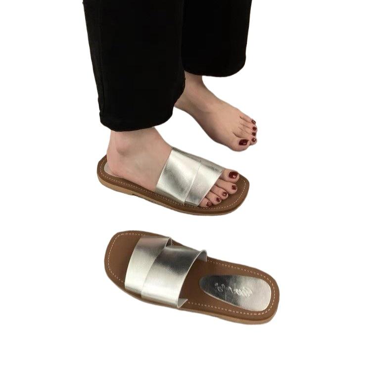 2025 New Summer Retro Square Toe Open Toed Flat Slippers for Women's Summer Dress Fairy Style Seaside Vacation Beach Sandals