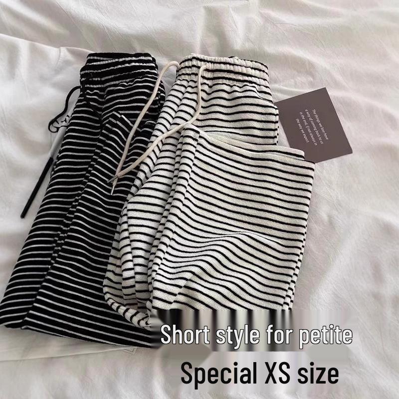 

Autumn/Winter Women s Black & White Striped Fleece-Lined Wide-Leg Pants for Slimming Drape, Petite 145-150 S (suggested 80-95 lbs)