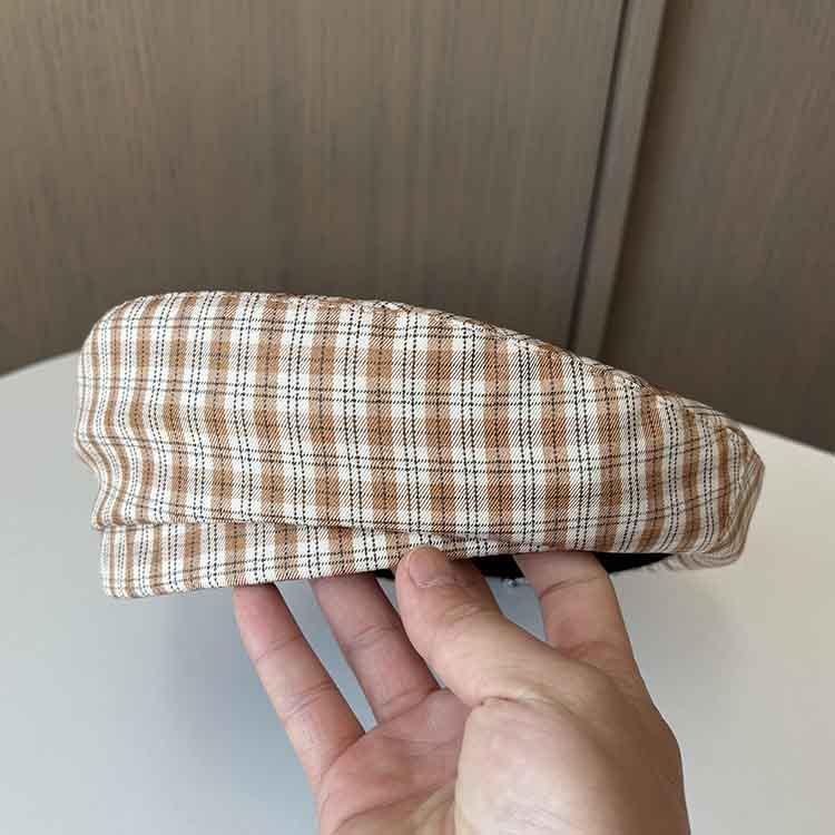 Hat Female Vintage British Plaid Beret Spring Summer Thin Breathable Painter Hat Versatile Soft Girl Pumpkin Hat