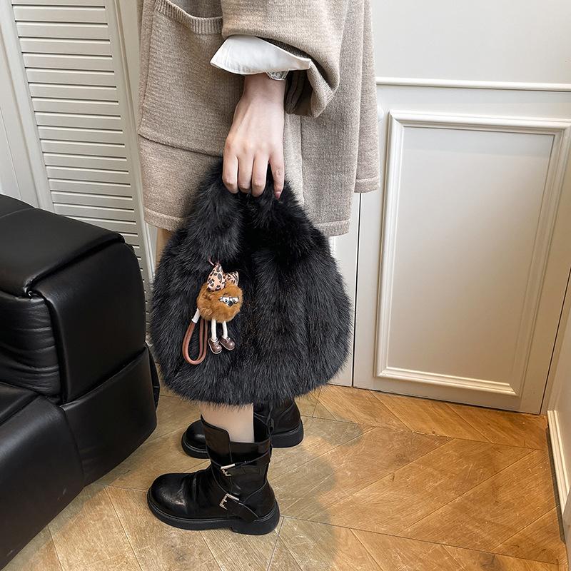 Flauschige Einfache Henkeltasche Neue Mini-Umhängetasche für Damen Elegante Winter-Tasche Bequem und Vielseitig Textur-Beuteltasche