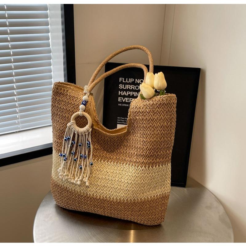 

Large capacity tote bag women s new beach vacation woven bag fashion fringed commuter bag хакі