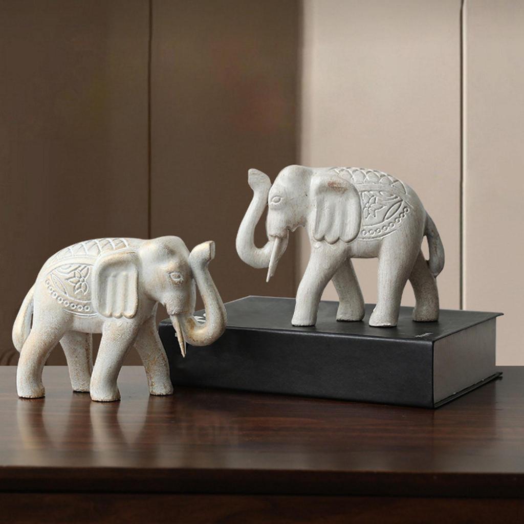 2x Wooden Elephant Statues Desktop Ornament Hand Carved Creative Home Decor Sculptures