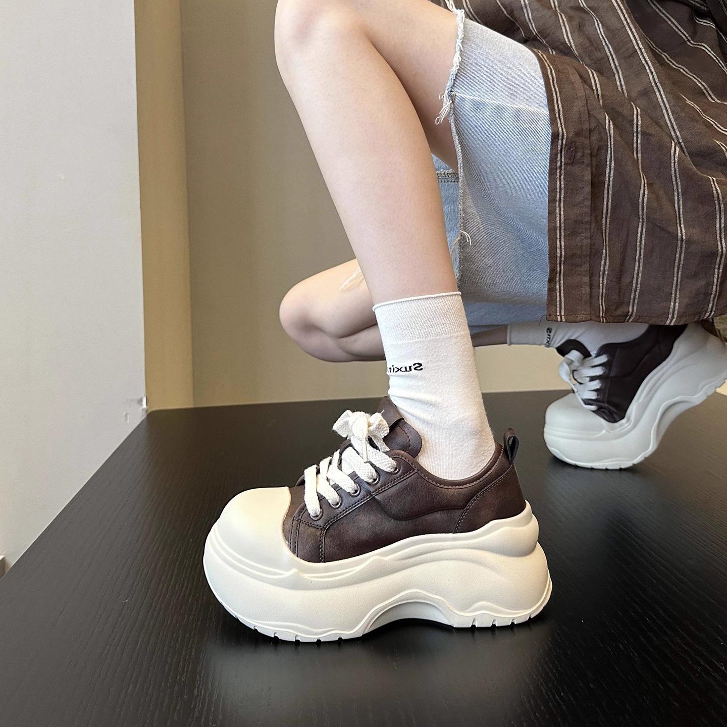 

Muffin platform big head bread shoes women s 2025 new retro versatile small height increase casual sports shoes 40