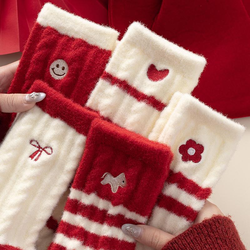 Red Australian Velvet Socks Female Cute Flower Bow Embroidered Medium Tube Socks Velvet Thickened Warm Winter Sleep Socks