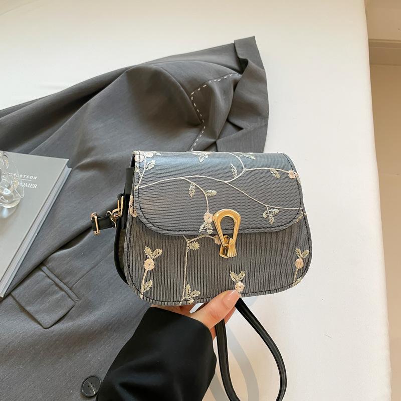 Summer beautiful small square bag new small fresh lace flower sweet bag versatile shoulder messenger bag