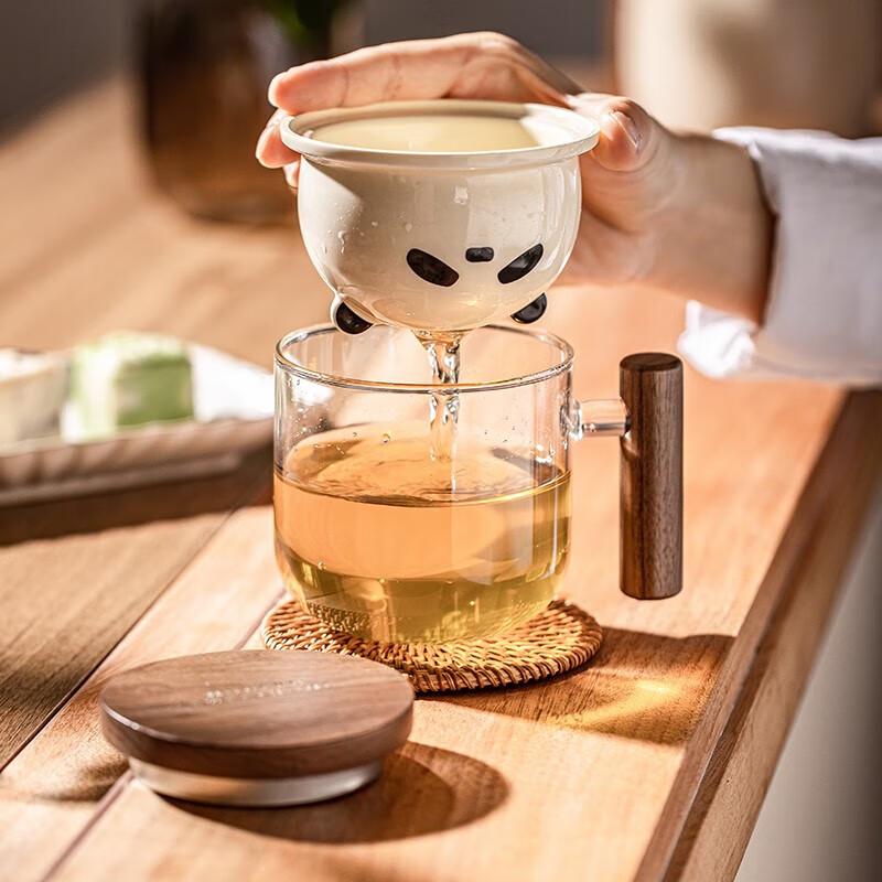 Modern Housewife Glass Tea Infuser Cup