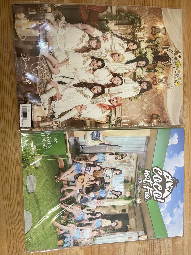 

[USED] NiziU Live Pamphlet