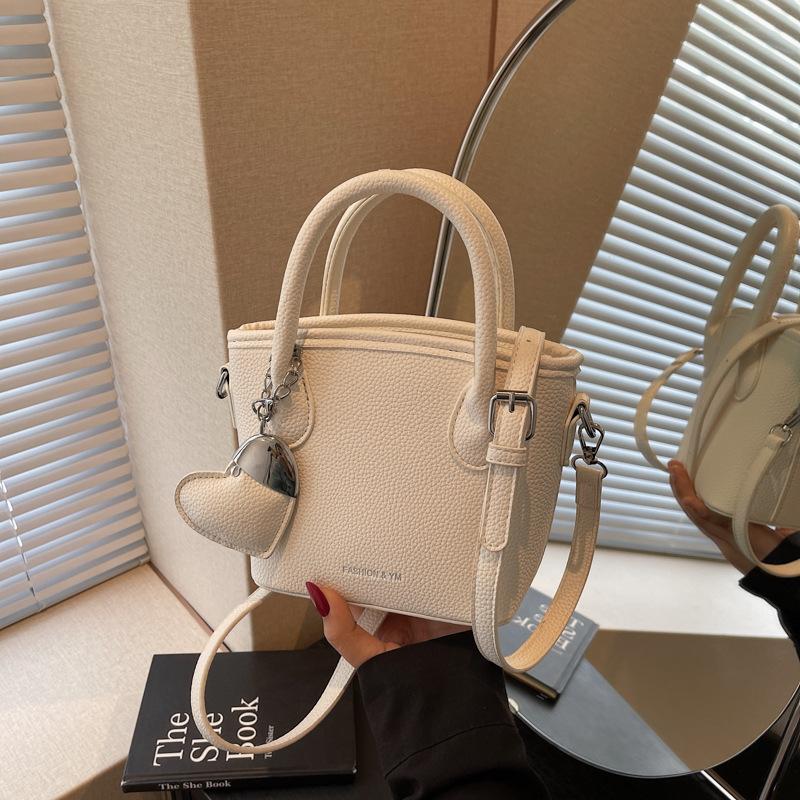 Premium Handbag Bag Women's New Trendy Fashion Versatile Shoulder Bag Commuter Messenger Bucket Bag