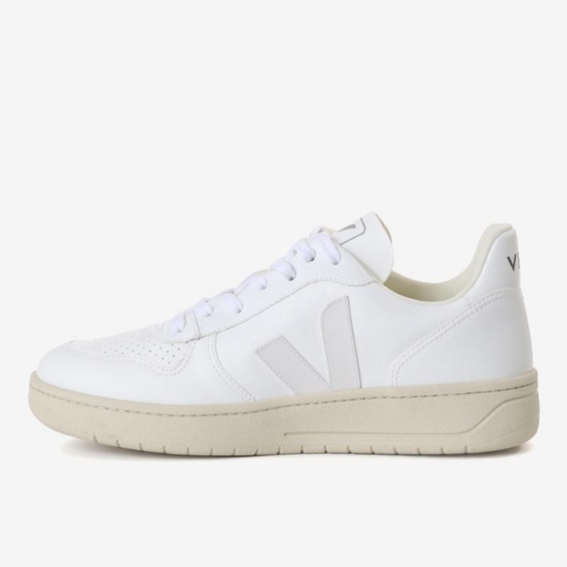 Veja Unisex Leather Sneakers V 10 sVju241Vx07 892