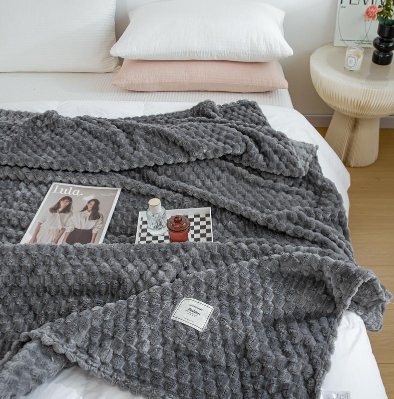 Plaid Plush Blanket Luxury Warm Fluffy Soft Solid Color Blankets Queen King Size Bedding for Bed, Couch, Chair, Sofa Washable