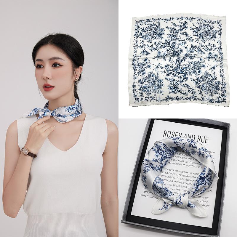 Xinhe silk silk scarf autumn new 111 mulberry silk small silk scarf versatile scarf for girlfriend high-end silk scarf