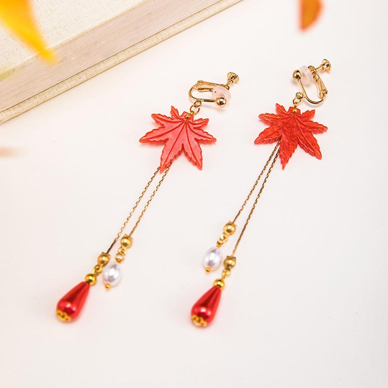 

Game Genshin Impact Kaedehara Kazuha Cosplay Earring MapleLeaf Pendant Earstud Earclip Earwear Earhook Eardrop Jewelry Accessory