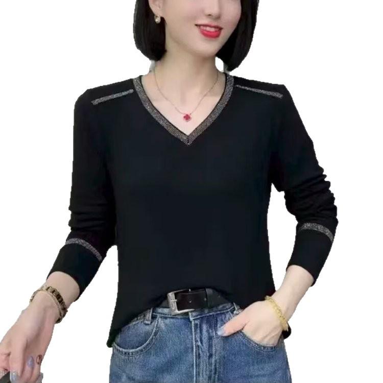 2025 Podzim Dámské V-neck Jednobarevné S dlouhým rukávem Volné Zeštíhlující Základní Tričko