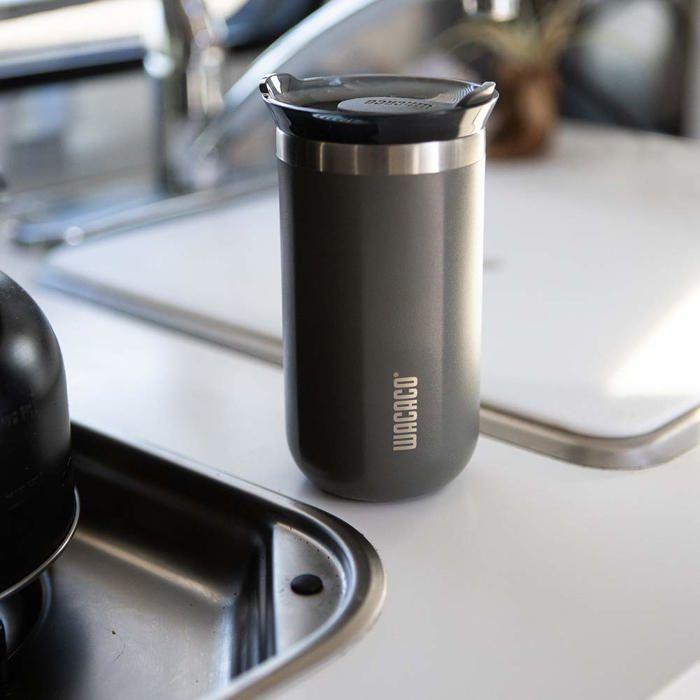 Mug thermique isotherme - wacaco - octaroma lungo - 300 ml - acier inoxydable - design ergonomique