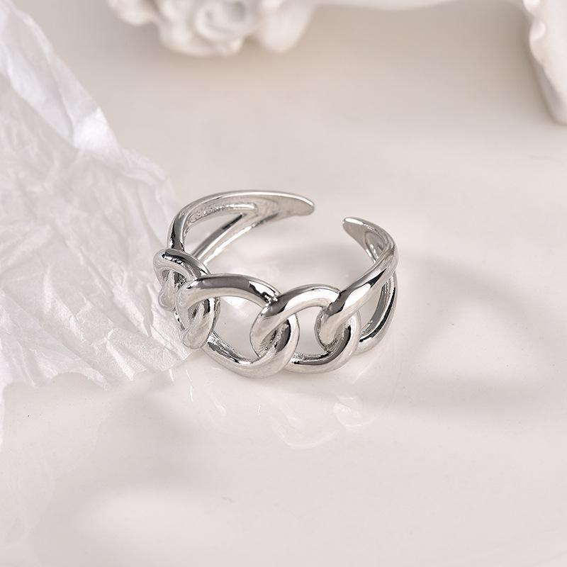 Chic Minimalist Geometric Irregular Oval Open Ring With Bead Detail Elegant Office Lady Fashion Jewelry For Women