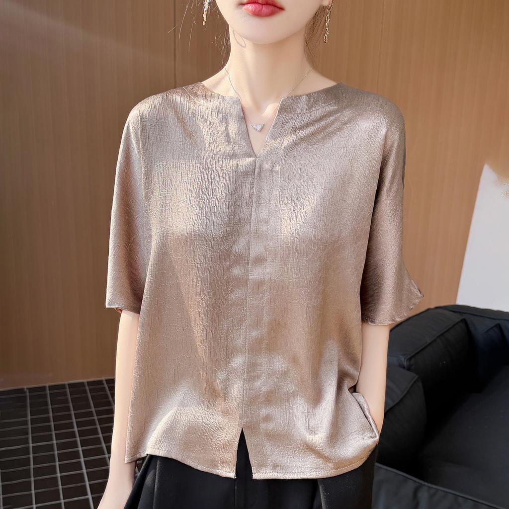 Summer New Style V-neck Five-quarter Sleeve T-shirt for Young Mothers, Short-sleeved Top for Women