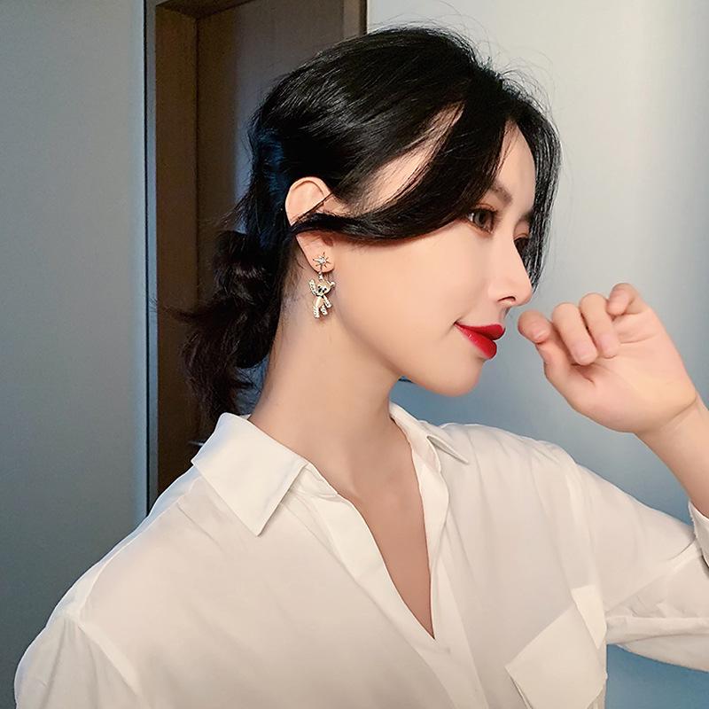 Korean Style Energetic Cat's Eye Zircon Bear Earrings for Women