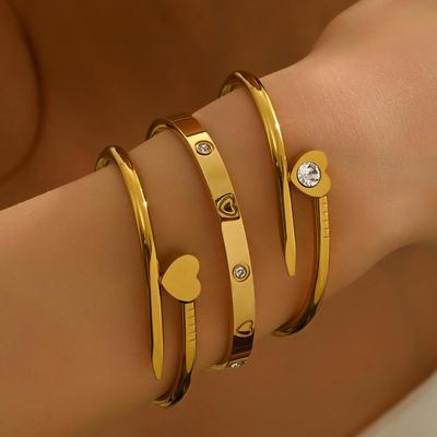 18K Gold Edelstahl Mode Armreifen - Farbecht Europäischer & Amerikanischer Stil