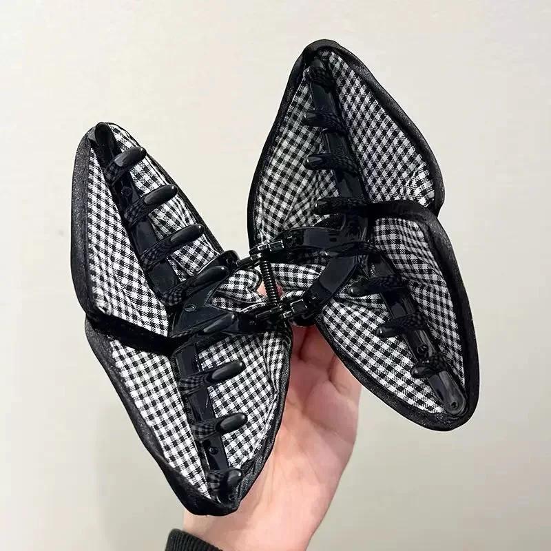 Korean Version Black White Grid Triangular Grab Clip Women Fashion Hair Clip New Retro Coiled Hair Shark Clip Simple Temperament