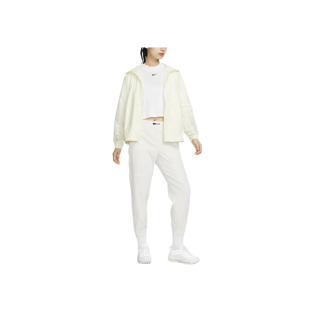 Nike Sportswear Essential Repel Logo Kapuzen-Webjacke Damenjacken Kokosmilch DM6180-113