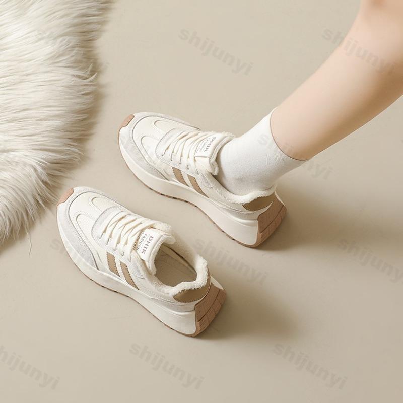 Winter Women' Retro Warm Velvet Low Top Vulcanize Shoes Fashion Versatile Plush Comfortable Non Slip Chunky Cotton Sneakers