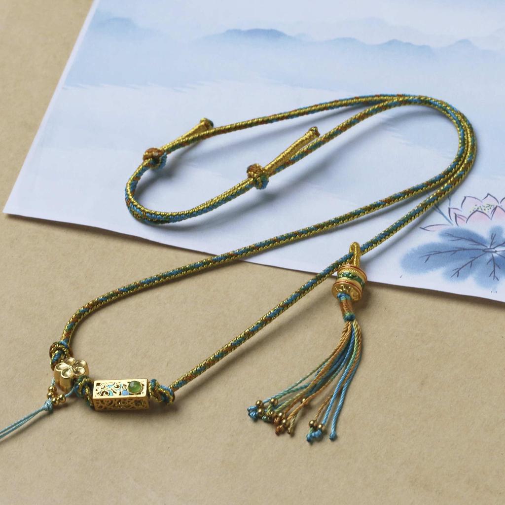Tibetan Hand-Woven Clavicle Necklace with Colorful Thangka Pendant