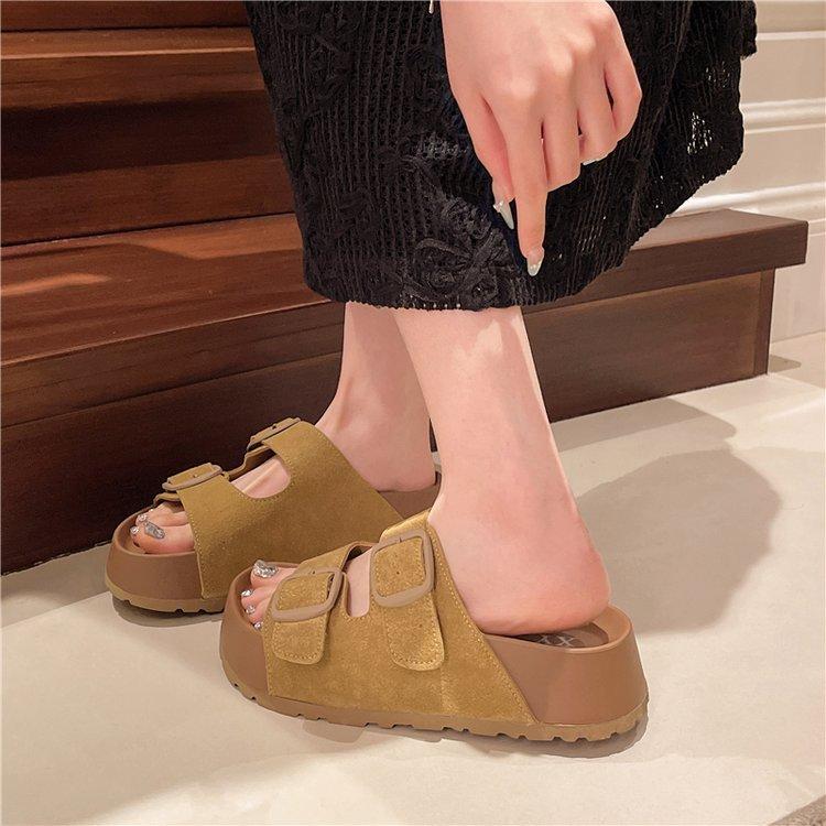 French Beautiful Boken Thick-bottomed Cool Slippers Women's Summer Wear Advanced Sense 2025 New Go Out with Skirt Slippers
