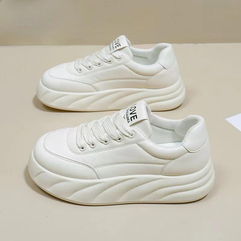 Hot Selling Women's Shoes Woman Casual Shoes Fashionable and Comfortable Skateboarding Shoes Female Tennis Walking Bread Shoe