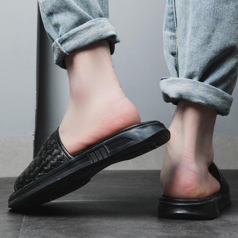 Genuine Leather Men Slippers Luxury Brand Flip-flops Man Casual Shoes Summer New Cool Outdoor Beach Black Mens Slides Flip Flops