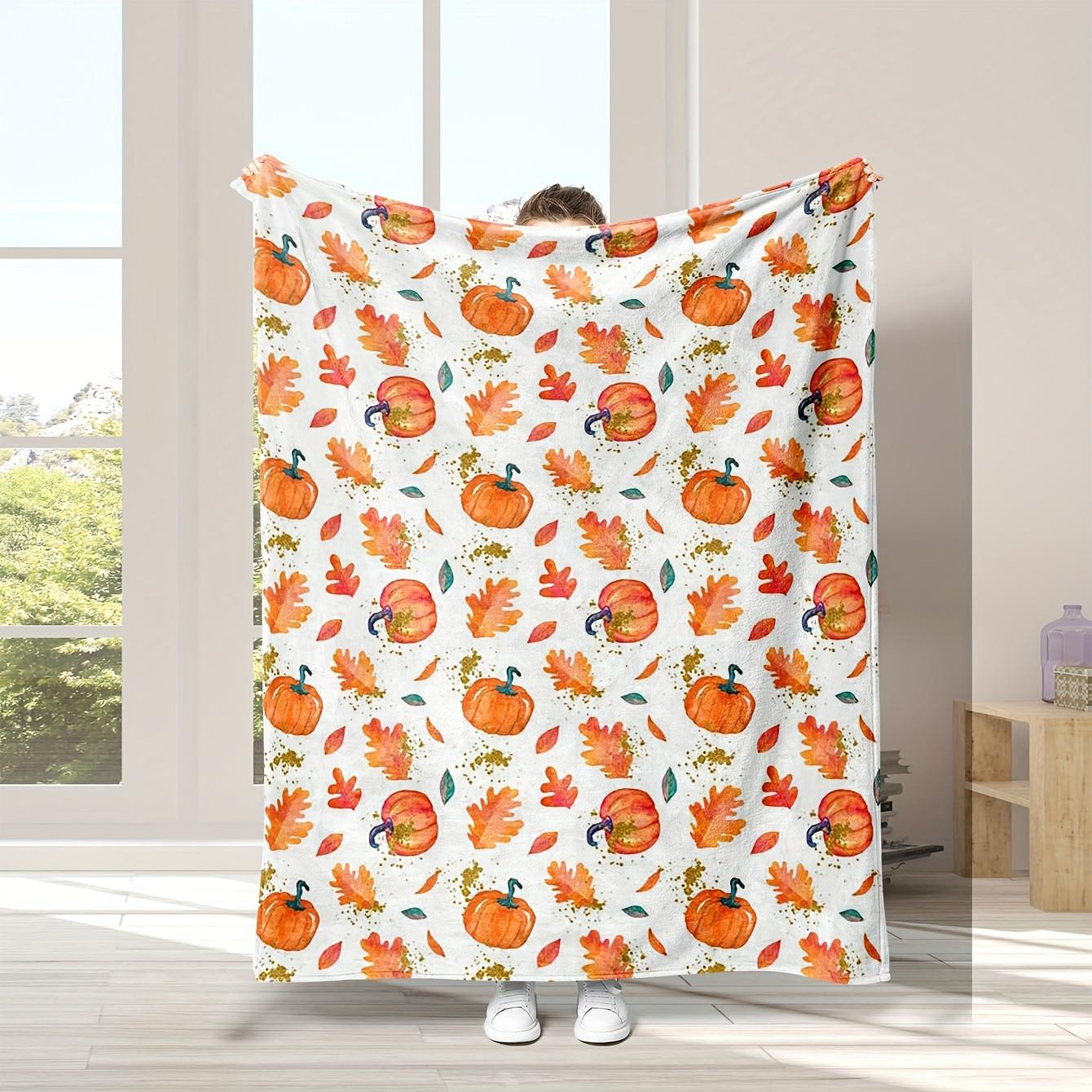 Autumn Maple Leaf Print Blanket - Soft Flannel Fall Themed Home Decor Throw 70x100cm