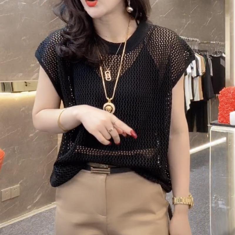 Niche Design Sense Hollow Thin Half-sleeved Women's Sweater, Summer New Style Black Sexy Chic Loose Short-sleeved Top