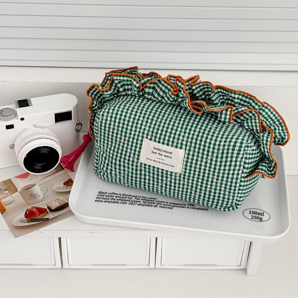 Portable Vintage Gingham Cosmetic Makeup Bag Organizer Large Capacity Cosmetic Pouch Ruffled Edges Sweet Lace Clutch Daily Use