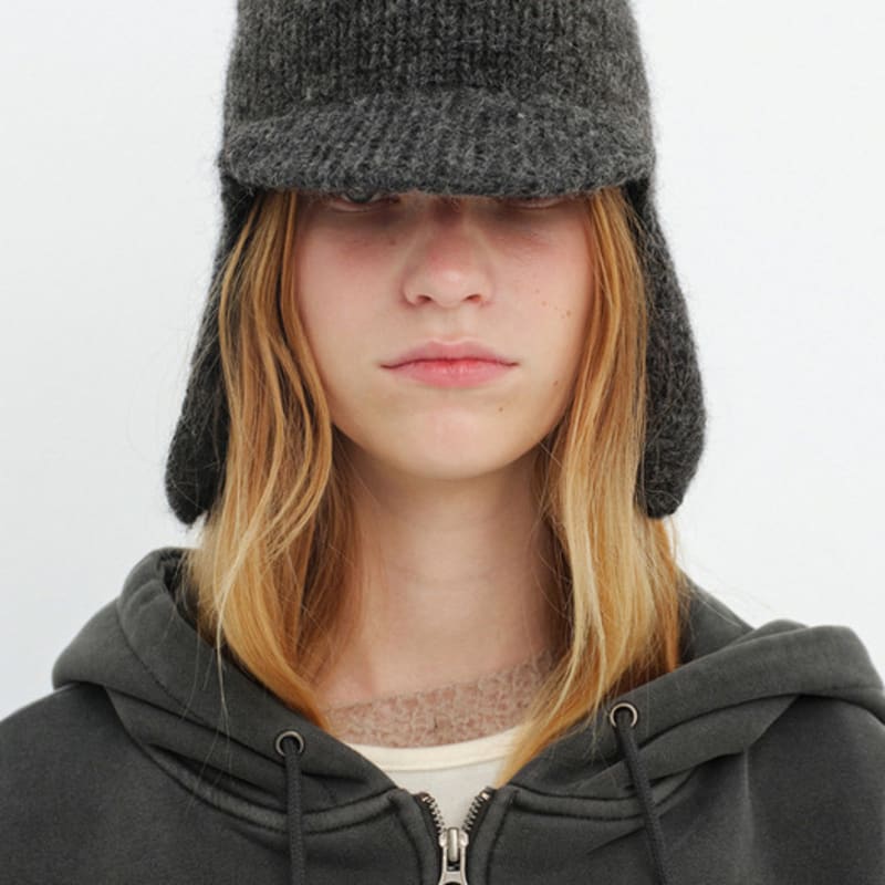 

CERRIC TROOPER ВЯЗАНАЯ ШАПКА БИНИ / УГОЛЬНЫЙ OS