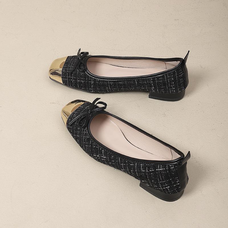 Sanfte kleine Duft elegante Schleife Stoff Ballerinas Metall eckige Spitze niedriger Absatz leichte Öffnung Pendlerschuhe