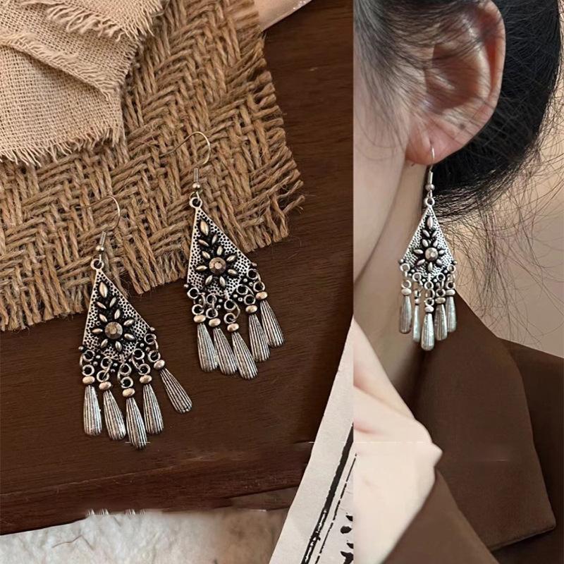 Ethnic Style Triangle Flowing Water Earrings, High-end Earrings, Niche Antique Style, Personalized Creative Design Earrings
