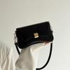 Premium Bag, Female Baguette Bag, Retro Hand-Held Underarm Bag, Foreign Style Girl, One-Shoulder Messenger Bag.