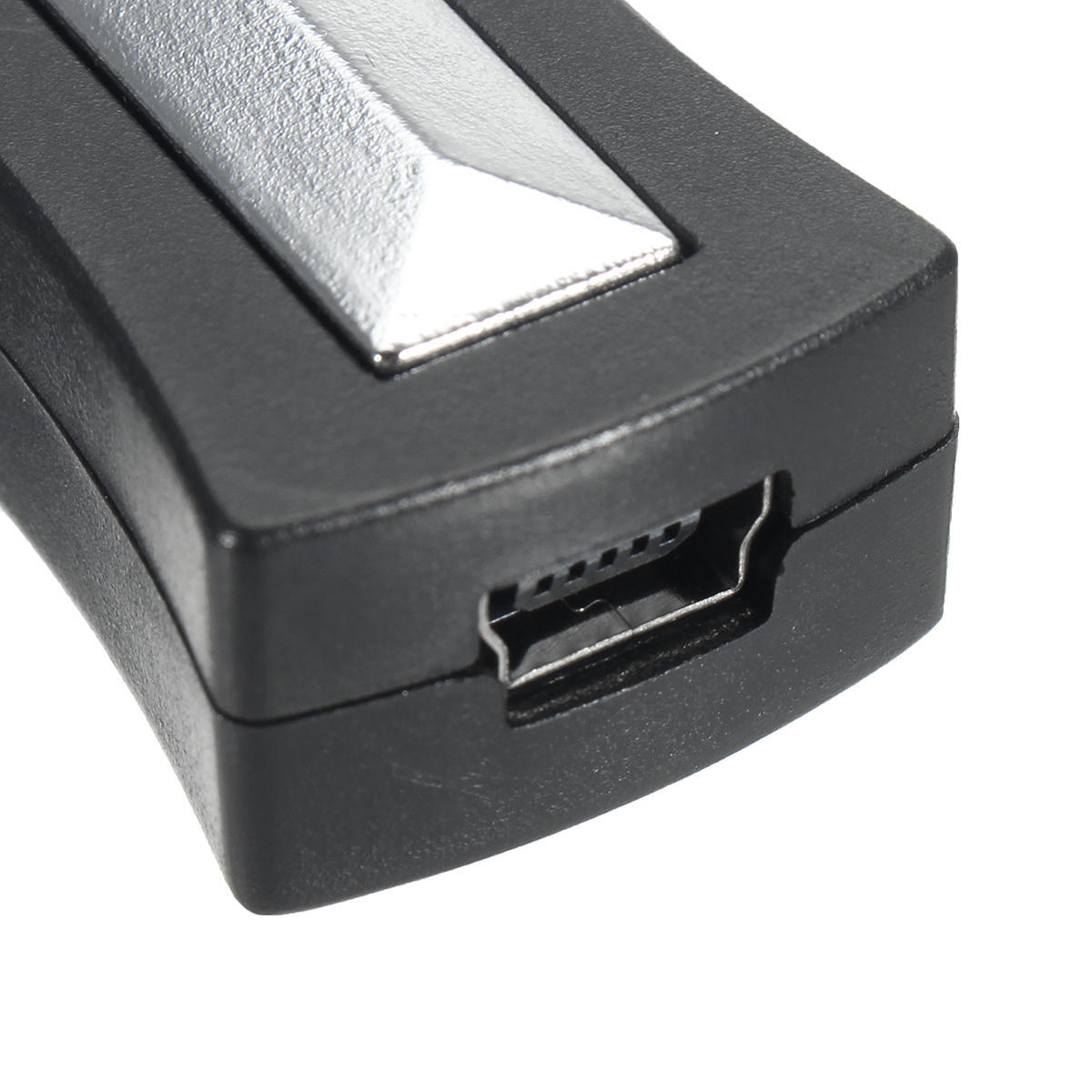 Қынаптың ішінен порно видеолар Әдемі емізік жалаңаш