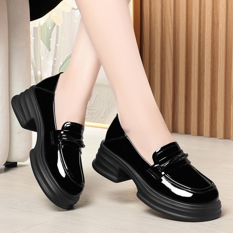 Thick-soled Loafers for Women, New Small Leather Shoes, Commuting To Work, Soft-soled Work Shoes, Spring and Autumn Single Shoes.