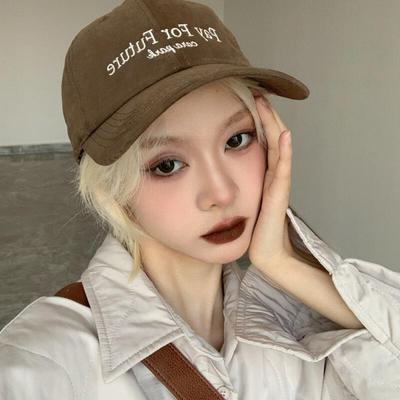 Berretti e cappelli – Berretti e cappelli con visiera