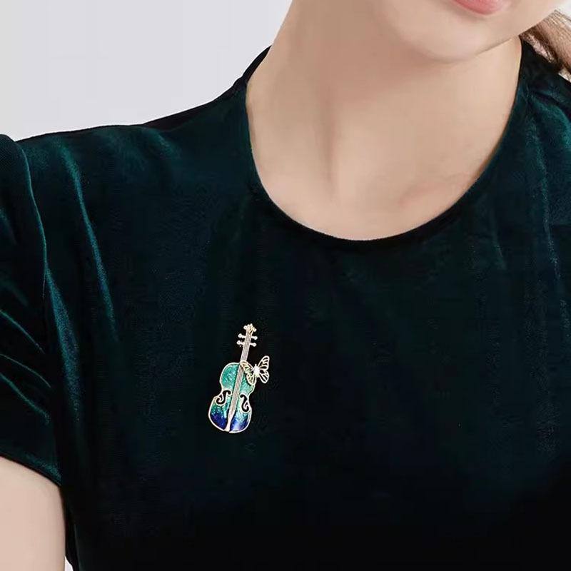 Creative Enamel Violin Brooch, High-end Feminine Personality and Retro Brooch