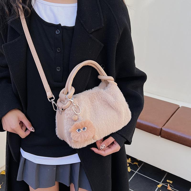 Autumn Women Top Handle Bag Fluffy Simple Stylish Commuter Crossboyd Shoulder Bag Comfortable and Versatile Texture Bucket Bag